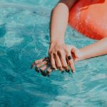 Sustentabilidade na linha da frente, mesmo em época de mergulhos na piscina